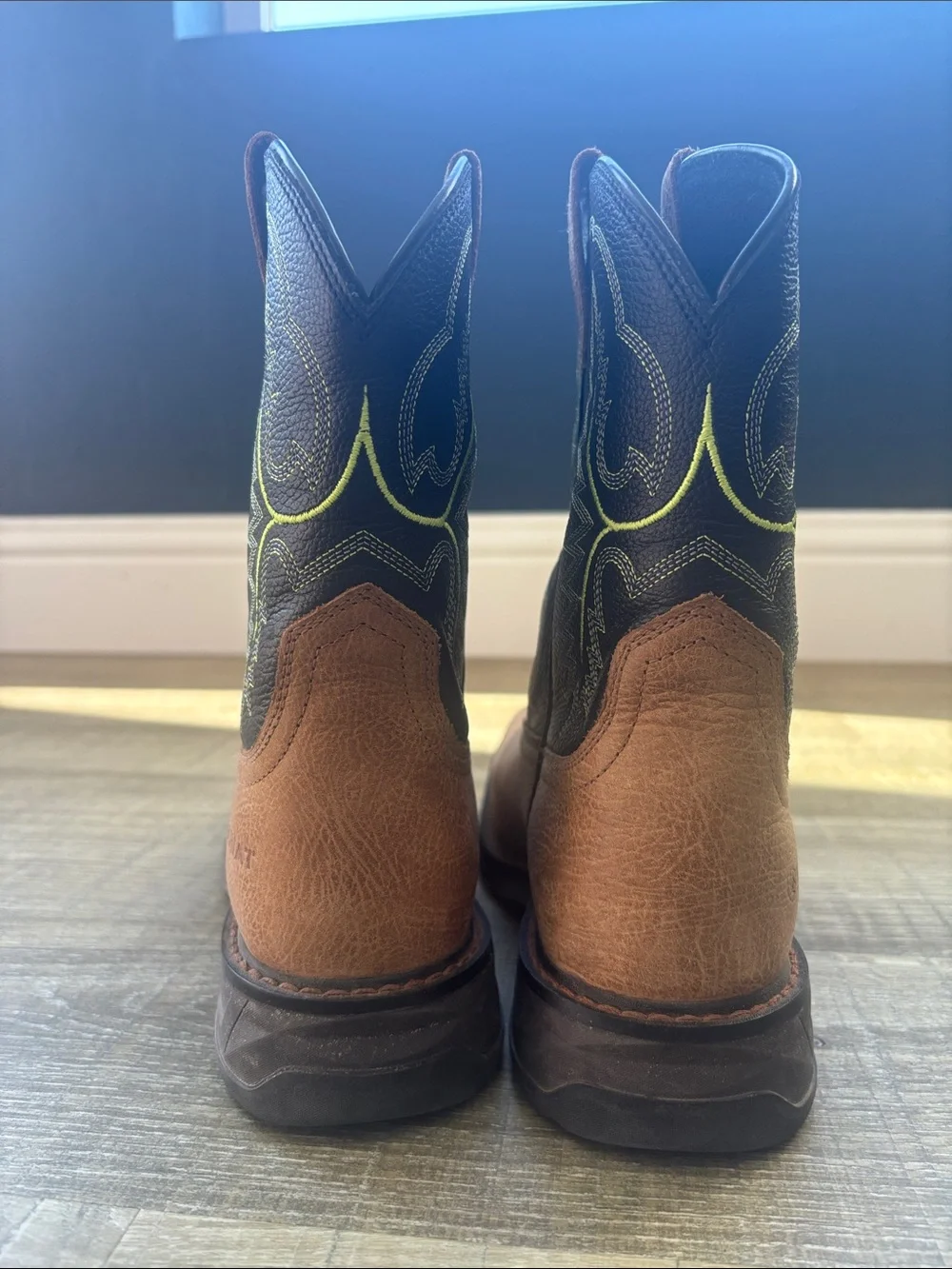 6Y Ariat Brown Leather Cowboy Boots size 6